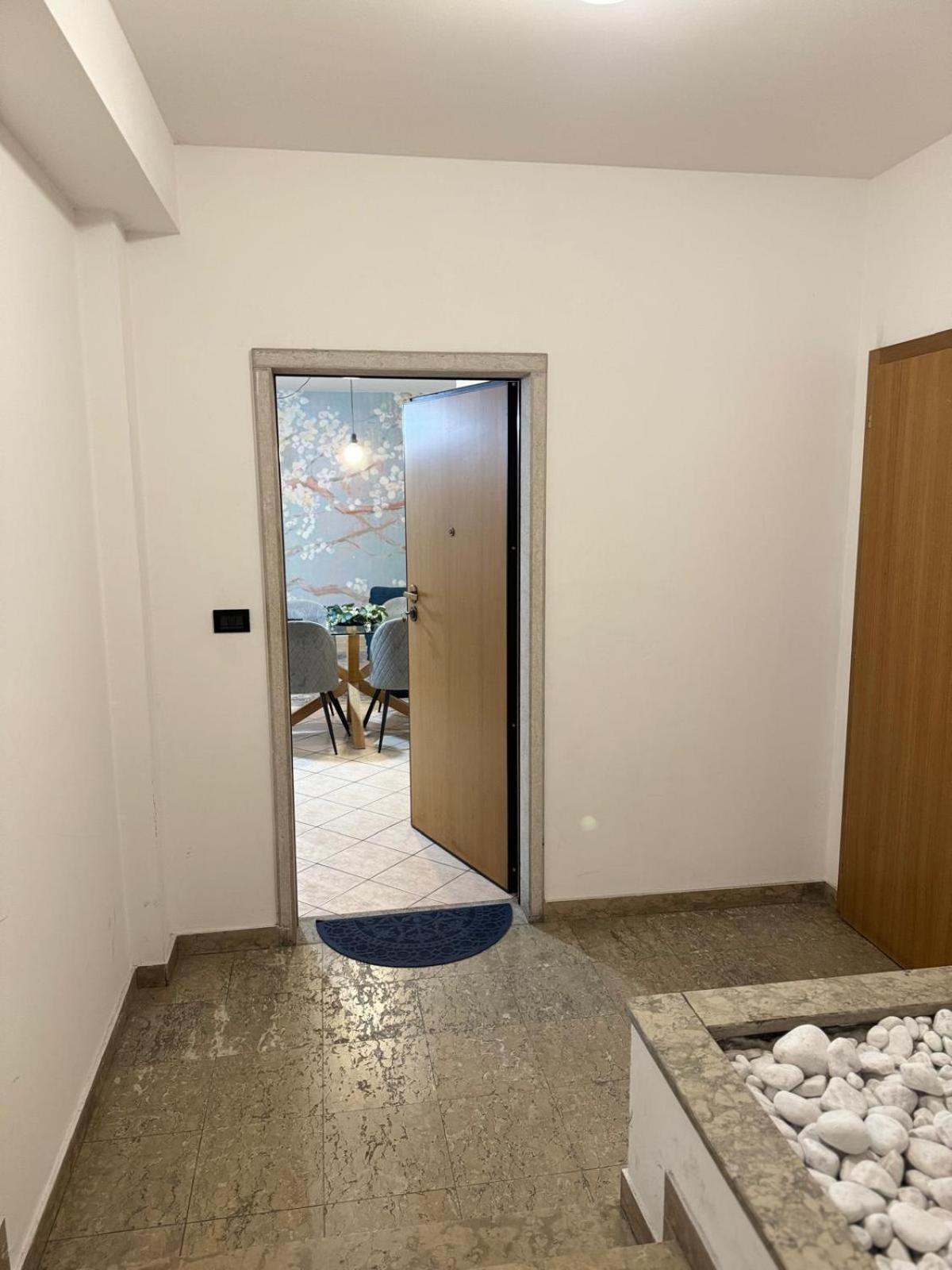Duomo Nest Entire Apartment Тренто Экстерьер фото